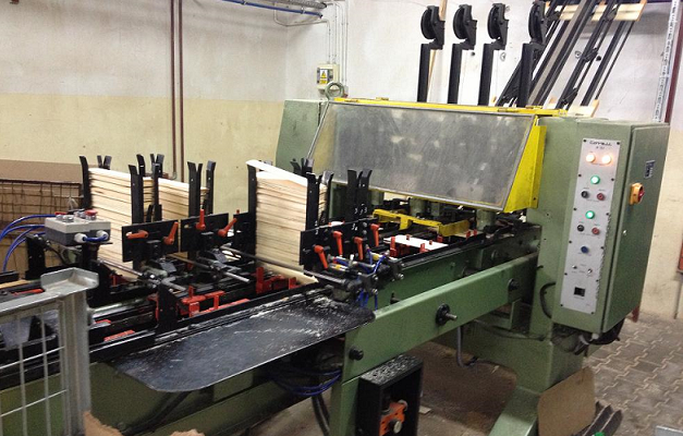 Zszywarka do krótkich boków Corali M151