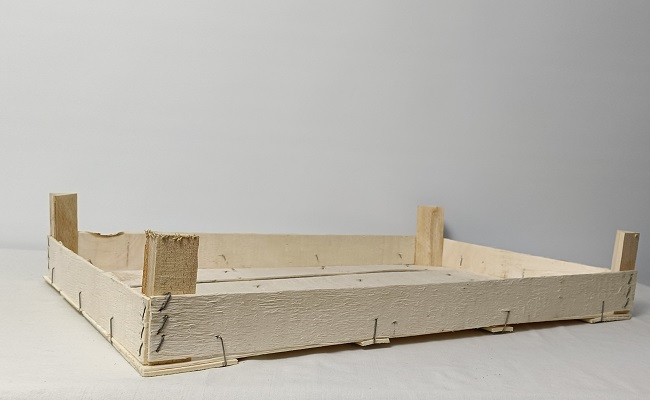 Łuszczki drewniane na rzodkiew, szczypior, truskawki, szalki.